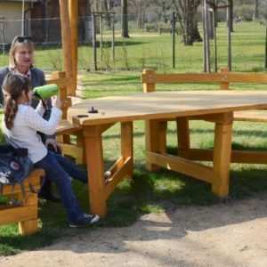 Halfronde bank met tafel groot